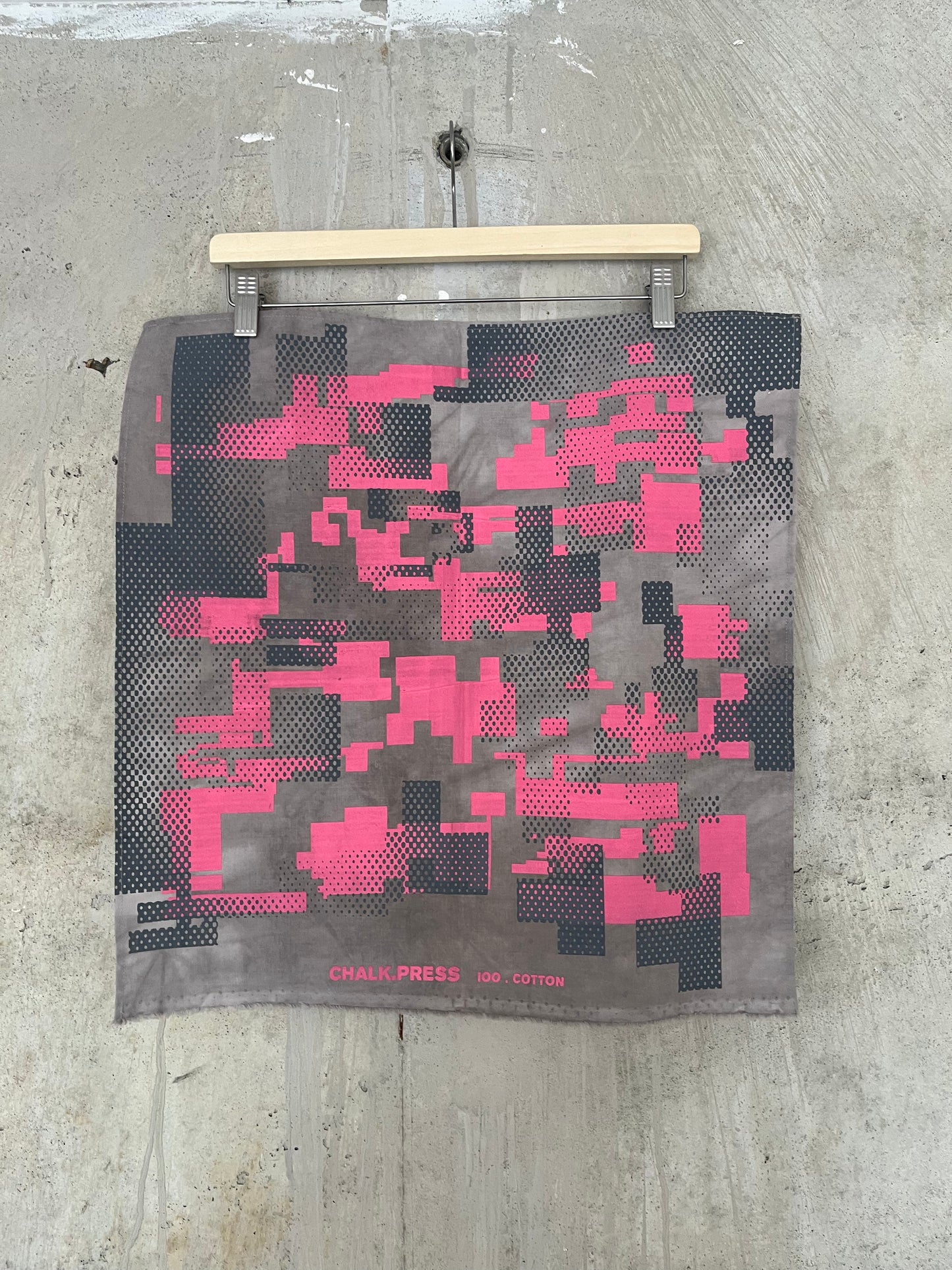 Bandana - Black Tea + Rust 2 Layer Digi Camo (Grey/Pink)