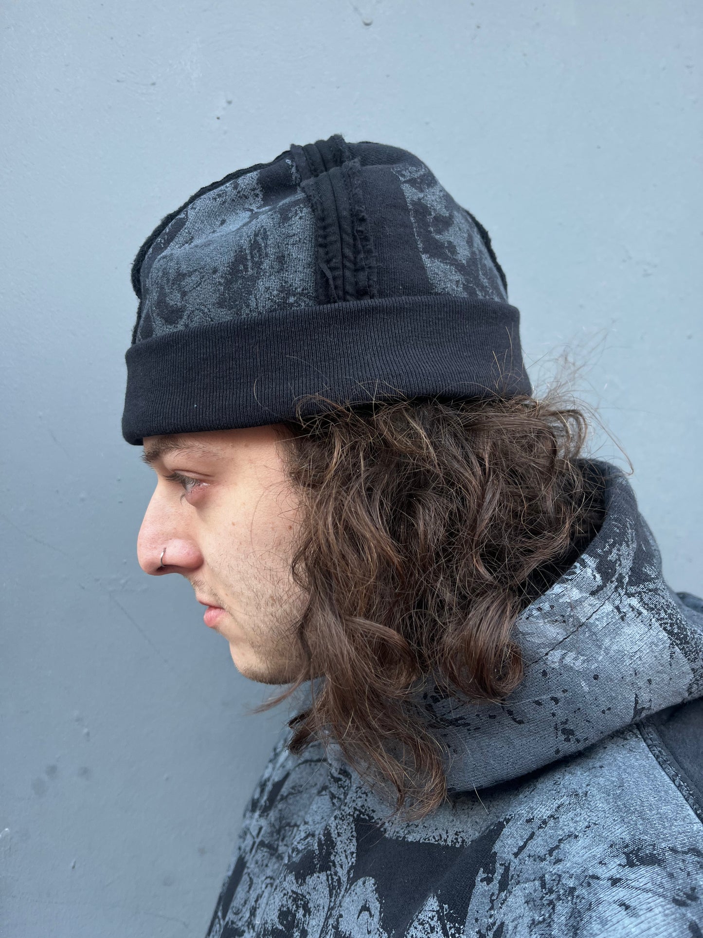 Scattered Surface Knit Cap