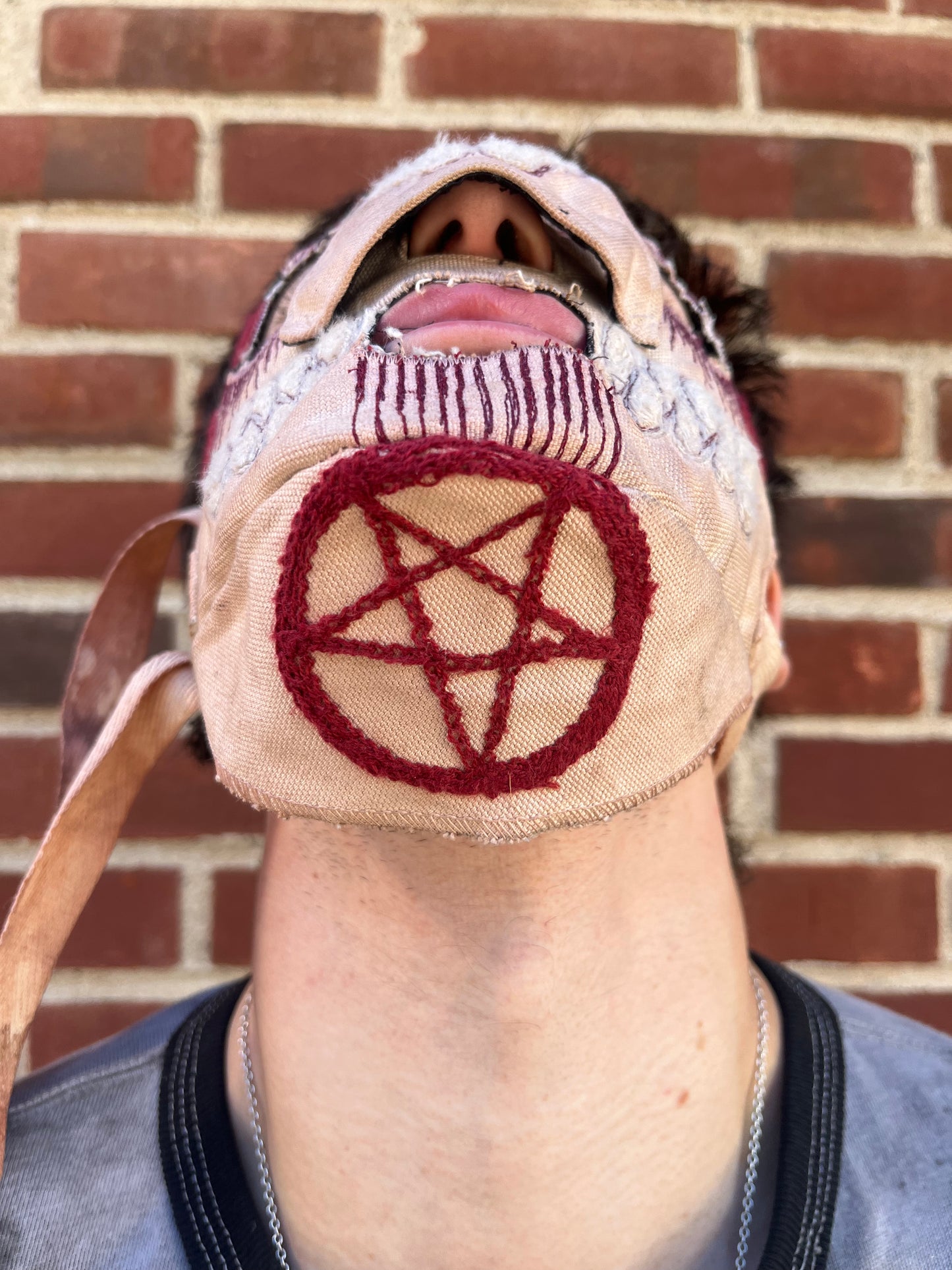Knuckleheads Mask - Lucy