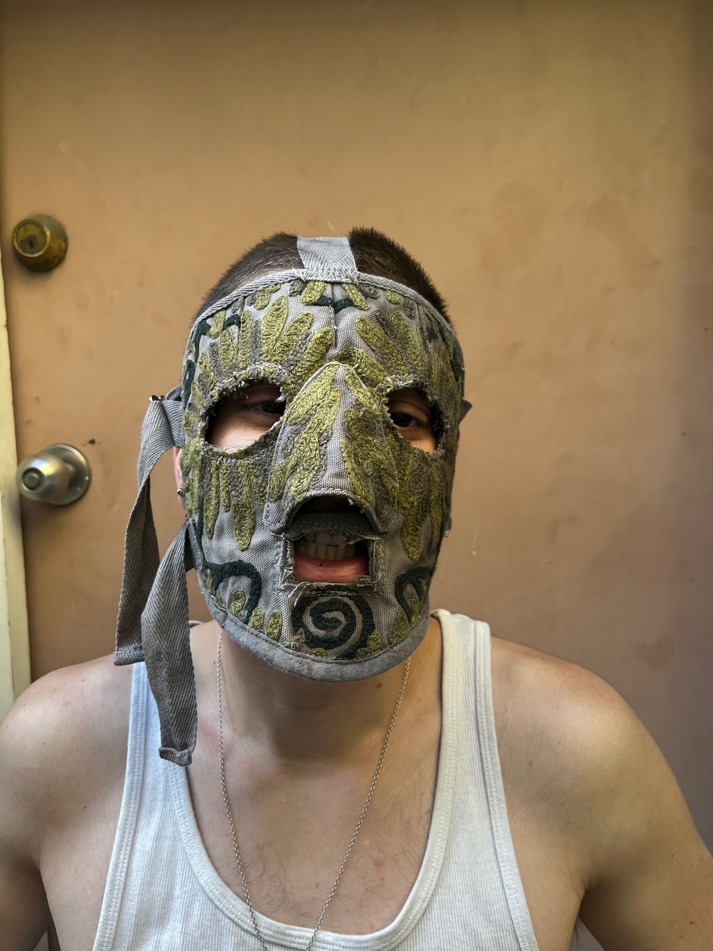 Knuckleheads Mask- ZINNIA