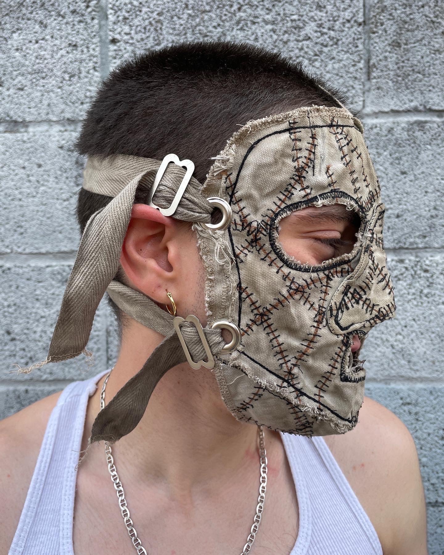 Knuckleheads Mask- Suture