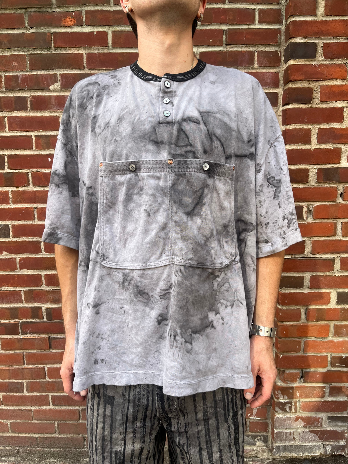 2 Pocket GIGANTIC Henley Tee - Back Tea Dye