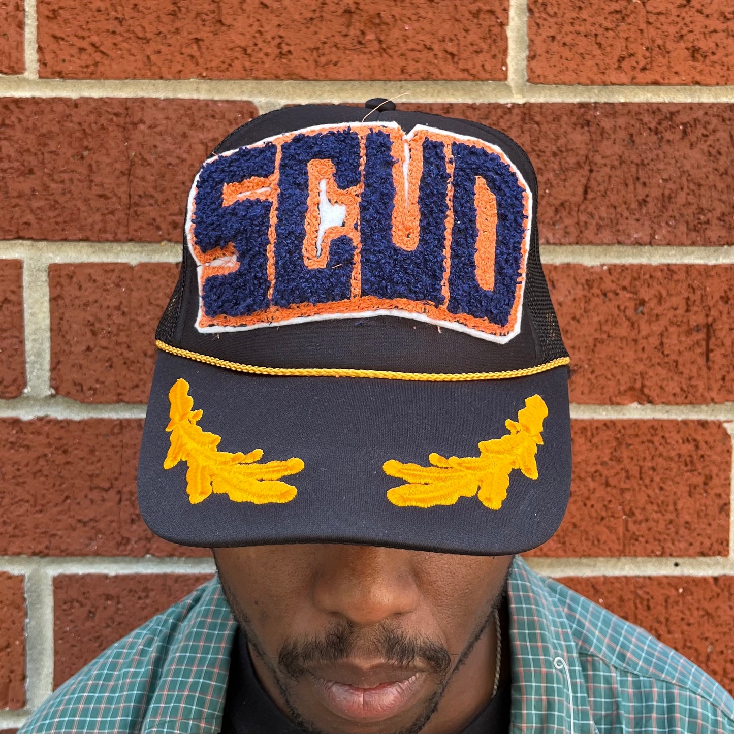 Chainstich Patch Trucker Hat "SCUD"