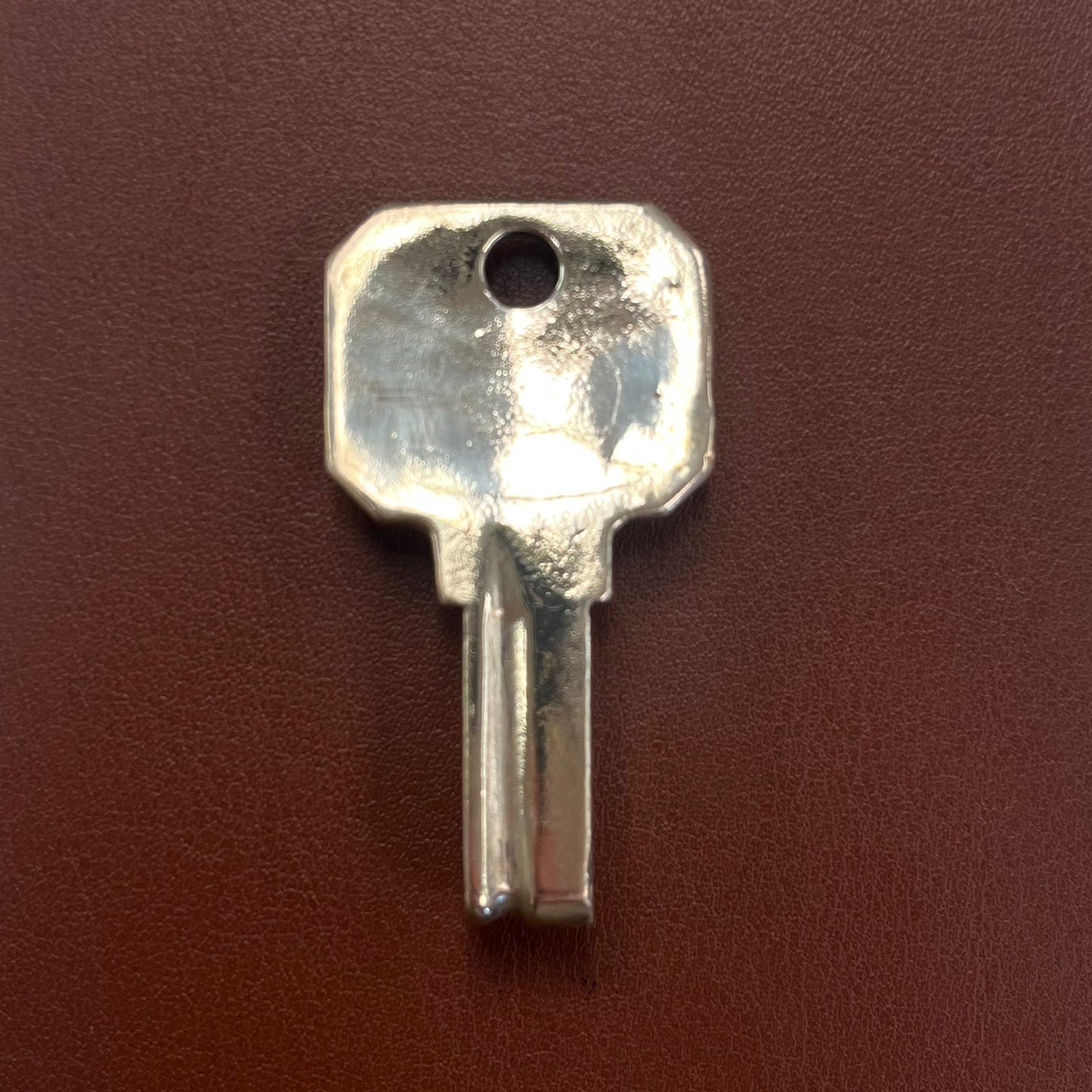 Ski Kansas Key Clip - Yellow Brass