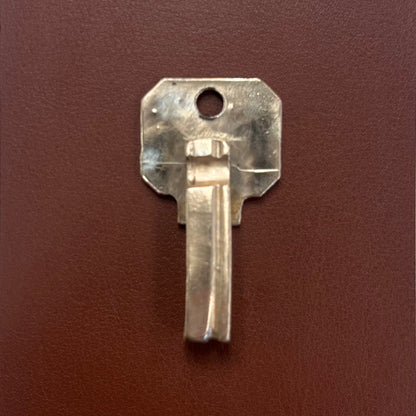 Ski Kansas Key Clip - Yellow Brass