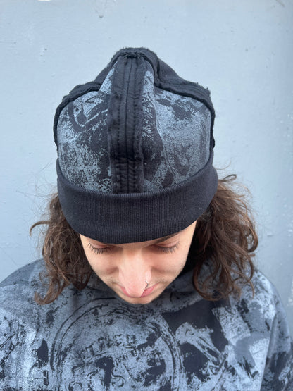 Scattered Surface Knit Cap