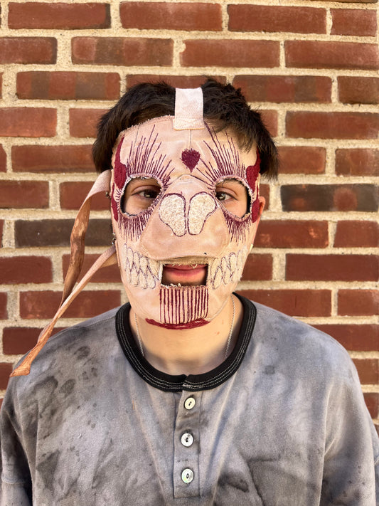 Knuckleheads Mask - Lucy